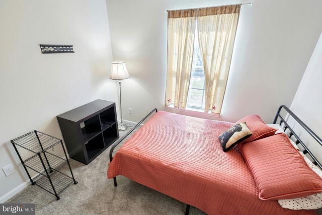 712 SPENCER DR, Hanover, PA 17331