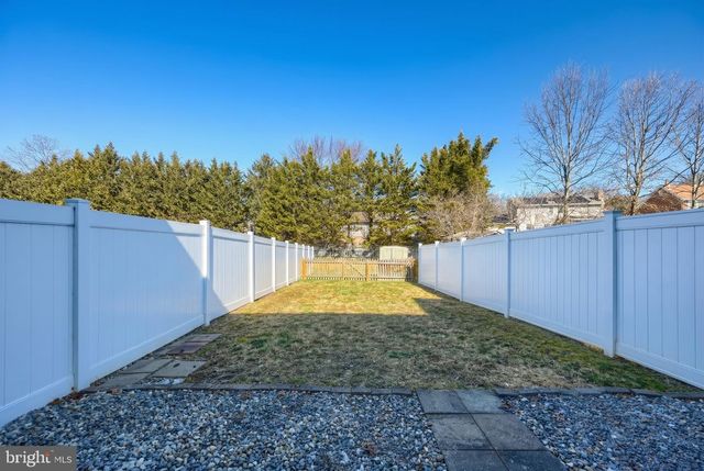 712 SPENCER DR, Hanover, PA 17331