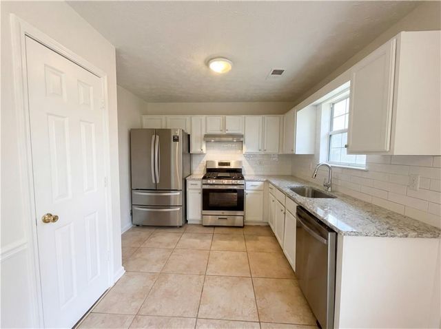 3028 N Oak Court, Decatur, GA 30034