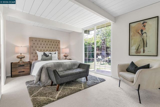 980 Crane Ave, Foster City, CA 94404