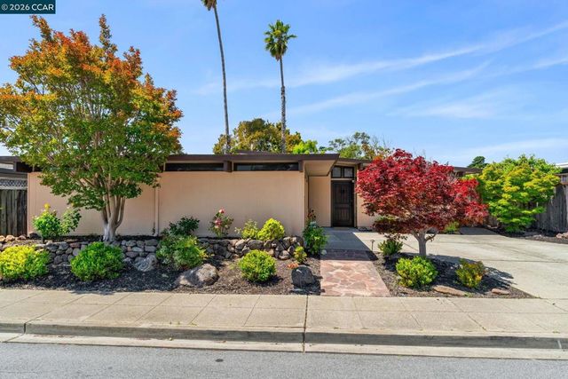 980 Crane Ave, Foster City, CA 94404