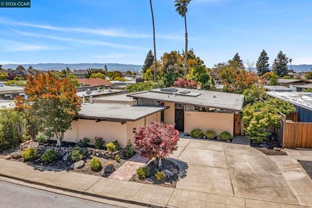 980 Crane Ave, Foster City, CA 94404