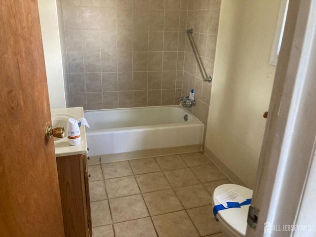 913 Eden Avenue, Highland Park, NJ 08904