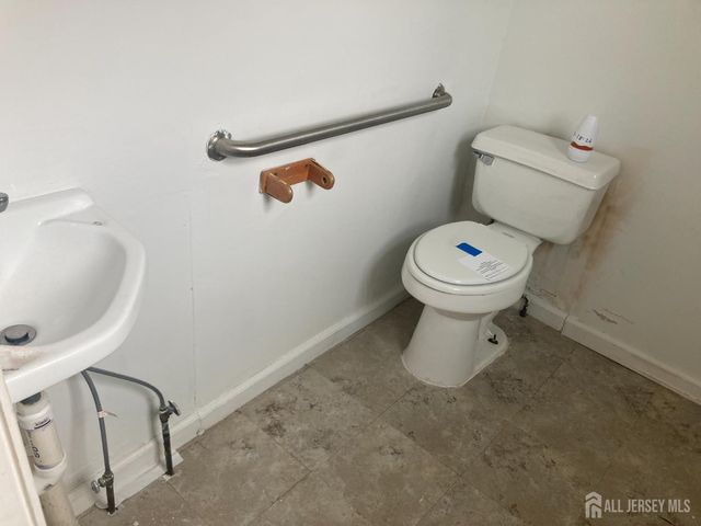 913 Eden Avenue, Highland Park, NJ 08904