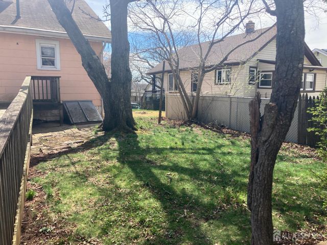 913 Eden Avenue, Highland Park, NJ 08904