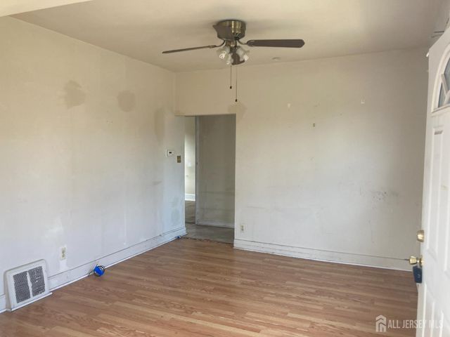 913 Eden Avenue, Highland Park, NJ 08904