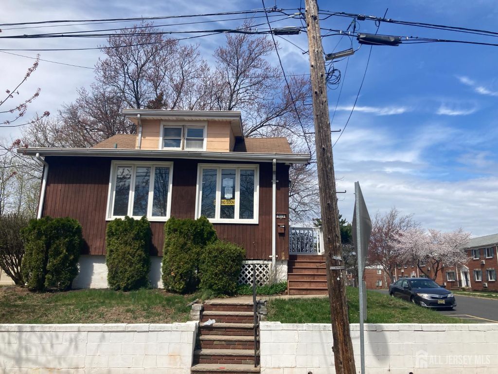 913 Eden Avenue, Highland Park, NJ 08904