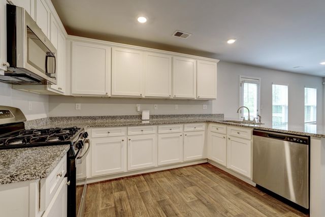 210 Rushing Waters Drive, Inman, SC 29349