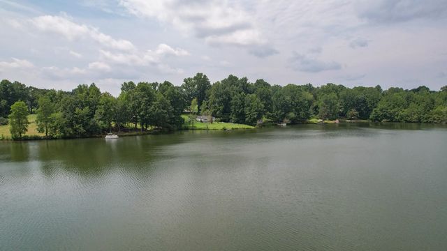 210 Rushing Waters Drive, Inman, SC 29349