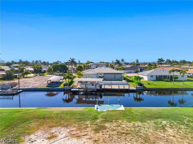 9821 Cypress Lake DR, Fort Myers, FL 33919