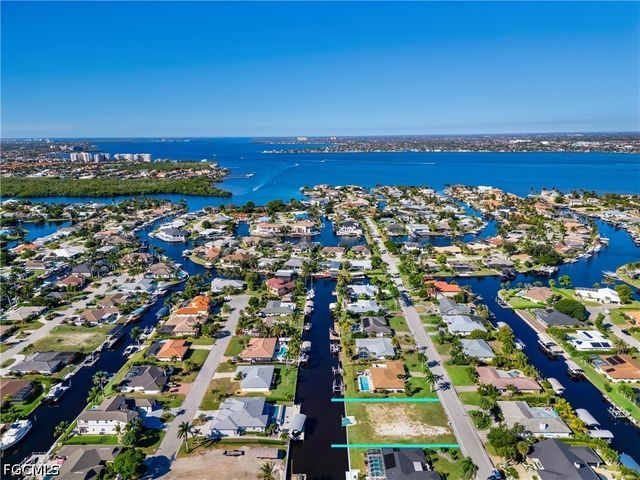 9821 Cypress Lake DR, Fort Myers, FL 33919
