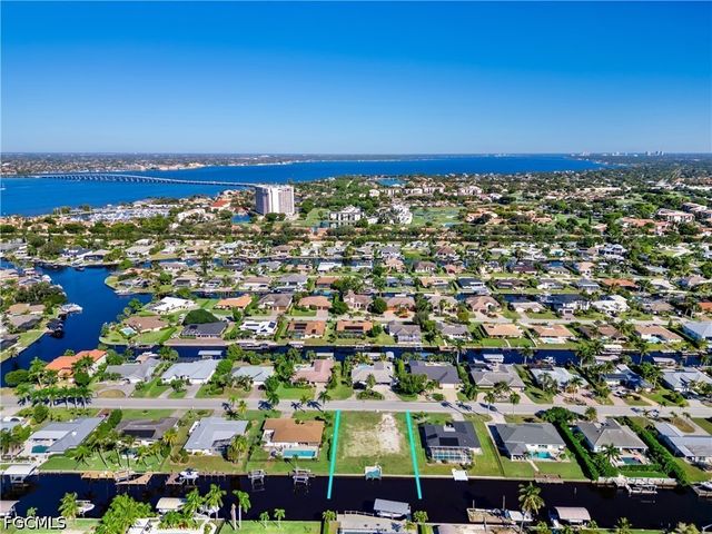 9821 Cypress Lake DR, Fort Myers, FL 33919