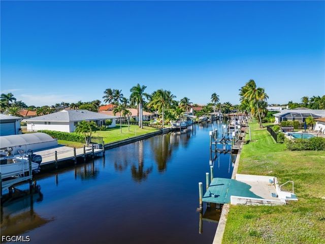 9821 Cypress Lake DR, Fort Myers, FL 33919