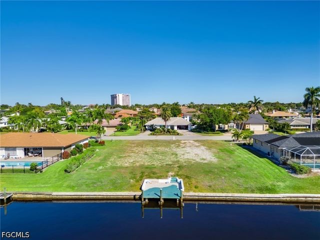 9821 Cypress Lake DR, Fort Myers, FL 33919