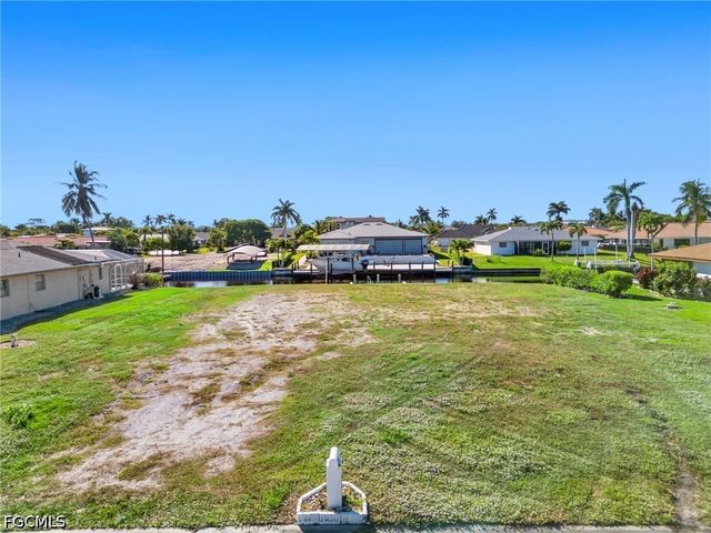 9821 Cypress Lake DR, Fort Myers, FL 33919