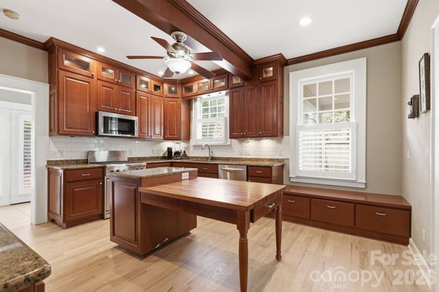46 NW Marsh Avenue NW, Concord, NC 28025