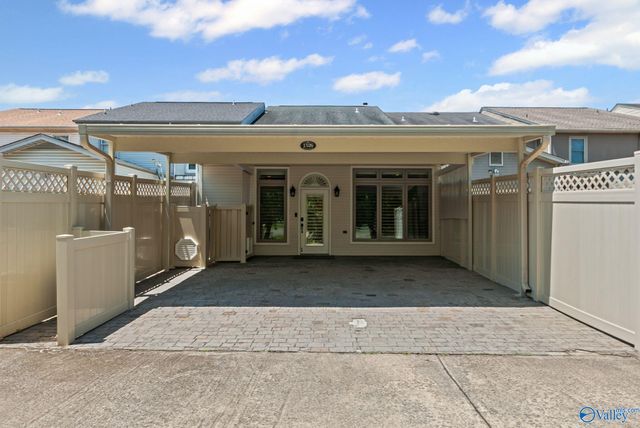 1526 River Bend Place SE, Decatur, AL 35601