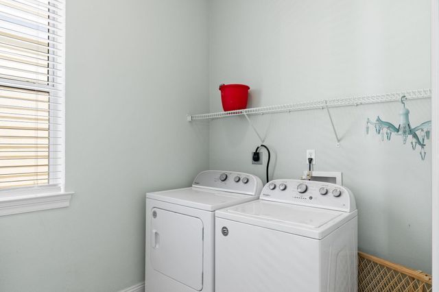 209 E Grand Key Loop, Destin, FL 32541