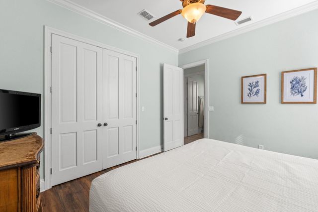 209 E Grand Key Loop, Destin, FL 32541