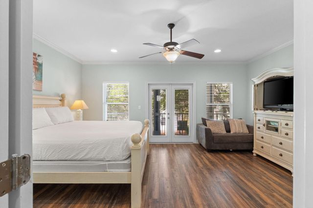 209 E Grand Key Loop, Destin, FL 32541
