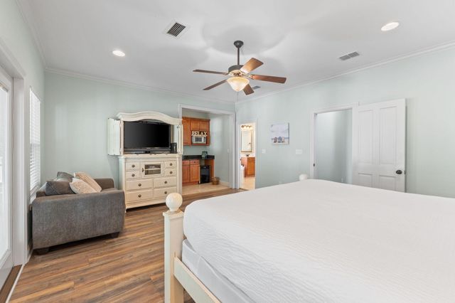 209 E Grand Key Loop, Destin, FL 32541