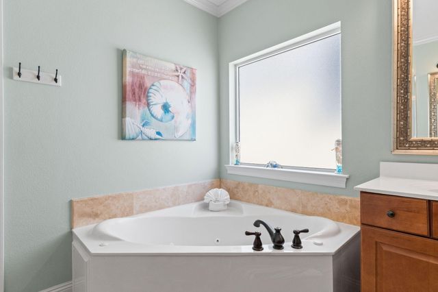 209 E Grand Key Loop, Destin, FL 32541