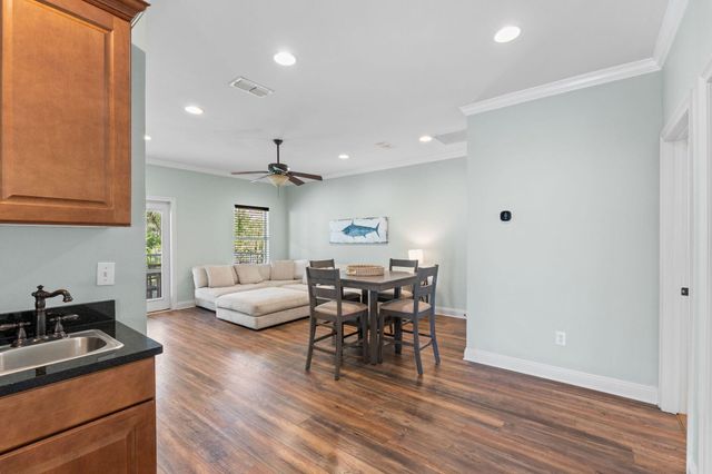 209 E Grand Key Loop, Destin, FL 32541