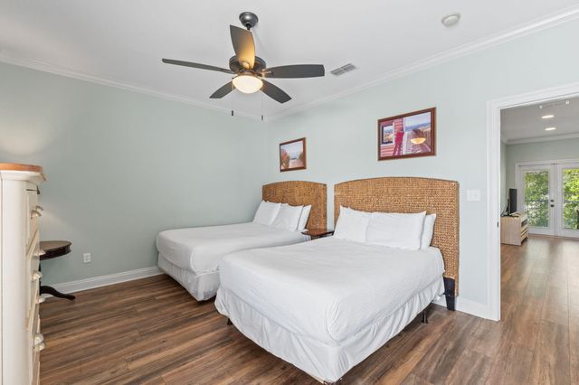 209 E Grand Key Loop, Destin, FL 32541