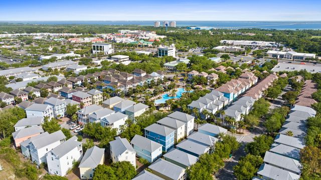 209 E Grand Key Loop, Destin, FL 32541