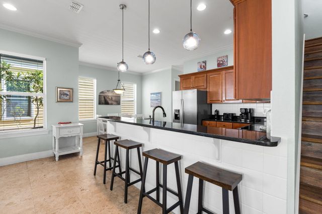 209 E Grand Key Loop, Destin, FL 32541