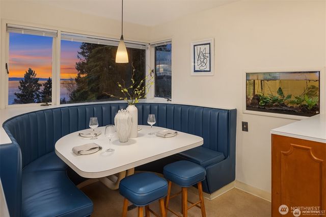 727 SW 199th Place, Normandy Park, WA 98166