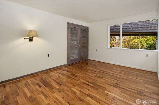 727 SW 199th Place, Normandy Park, WA 98166