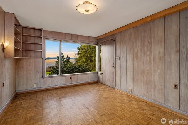 727 SW 199th Place, Normandy Park, WA 98166