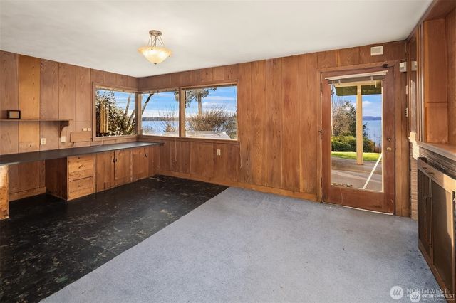 727 SW 199th Place, Normandy Park, WA 98166