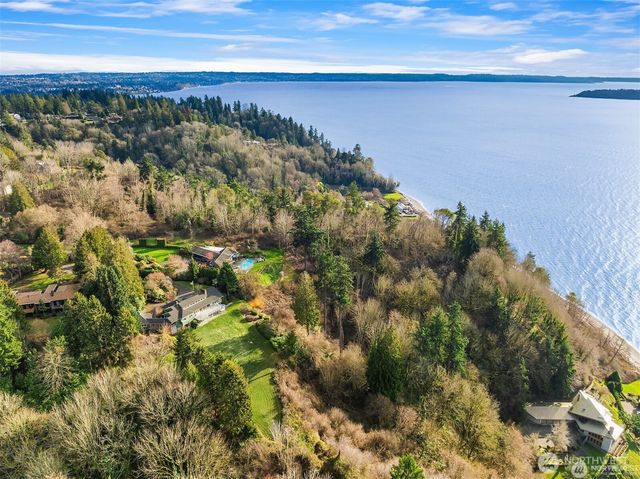 727 SW 199th Place, Normandy Park, WA 98166