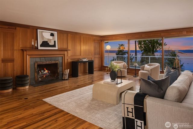 727 SW 199th Place, Normandy Park, WA 98166