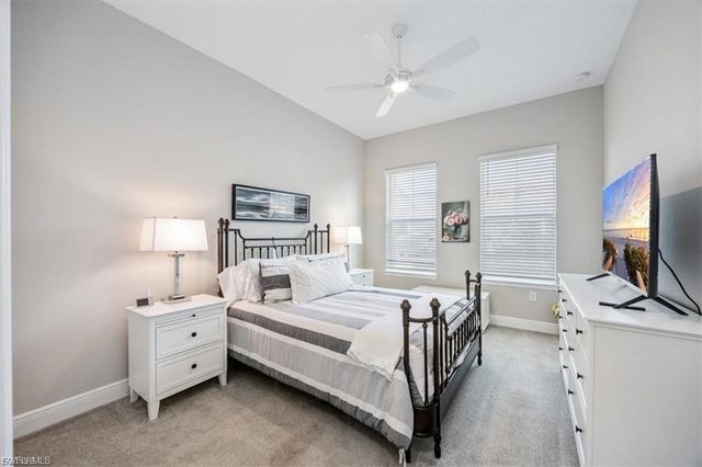 3845 Helmsman DR, Naples, FL 34120