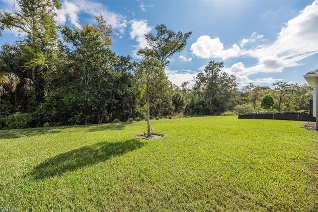 3845 Helmsman DR, Naples, FL 34120