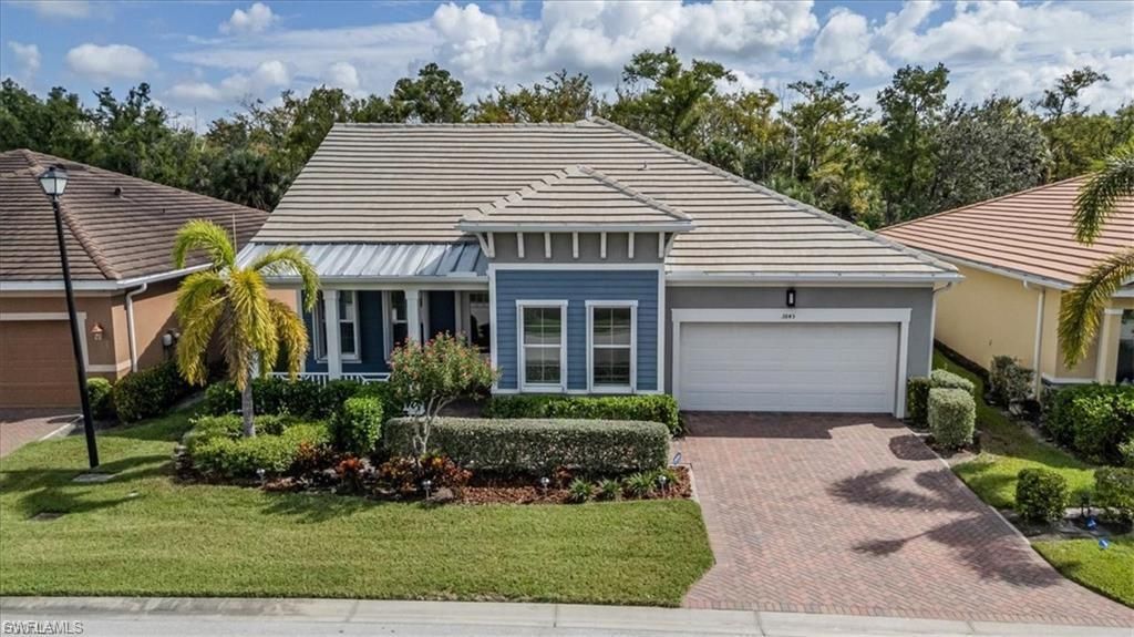 3845 Helmsman DR, Naples, FL 34120