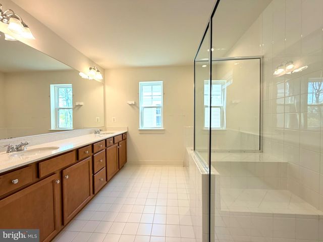 1530 SANDPIPER BAY LOOP, Dumfries, VA 22026
