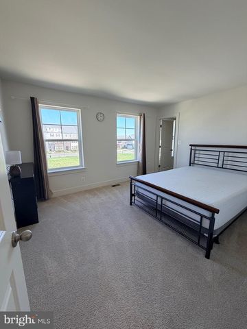 1530 SANDPIPER BAY LOOP, Dumfries, VA 22026