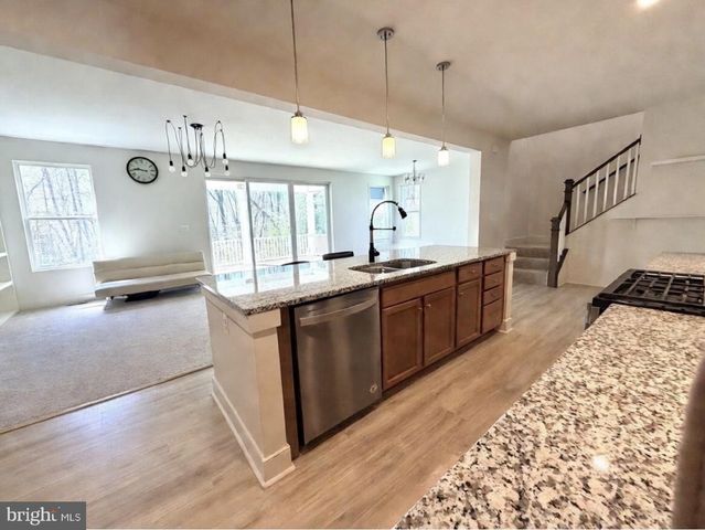 1530 SANDPIPER BAY LOOP, Dumfries, VA 22026