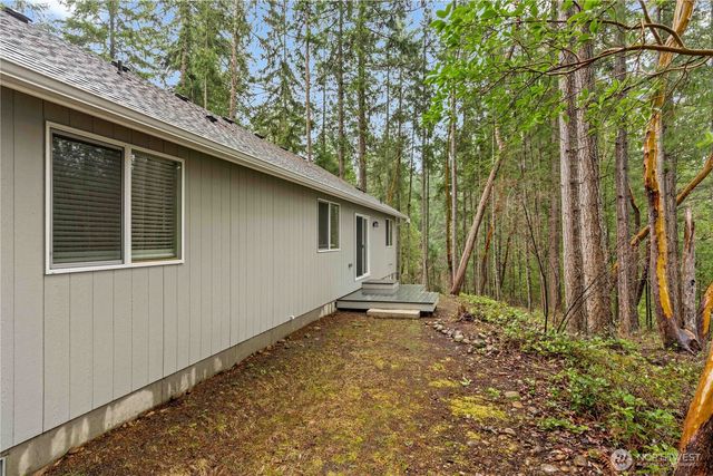 22127 N Clear Lake Boulevard SE, Yelm, WA 98597