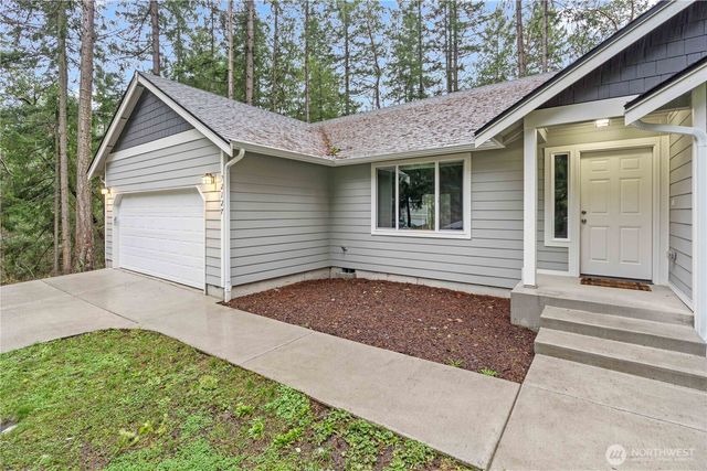 22127 N Clear Lake Boulevard SE, Yelm, WA 98597