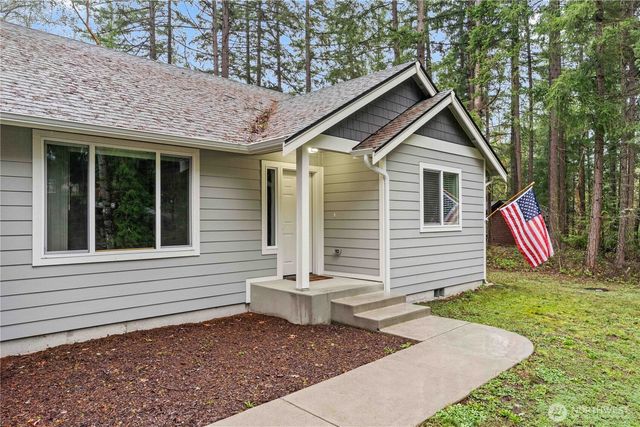 22127 N Clear Lake Boulevard SE, Yelm, WA 98597