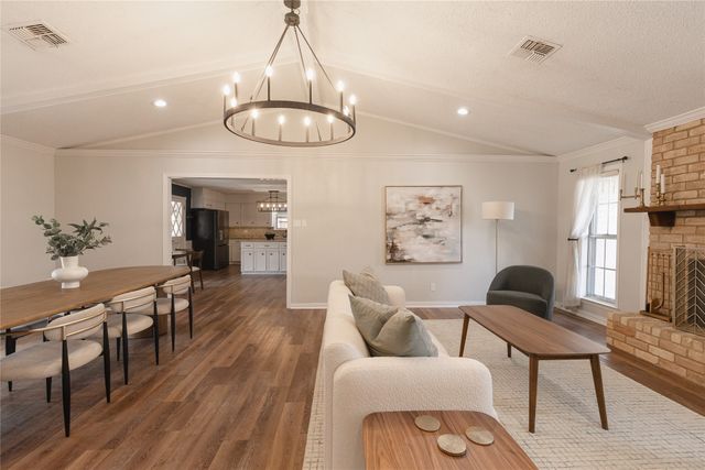 540 Topeka Drive, Woodway, TX 76712