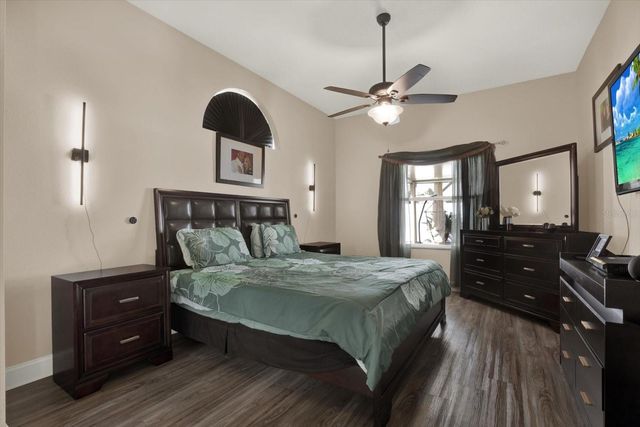 9656 FOX HEARST ROAD, Tampa, FL 33647