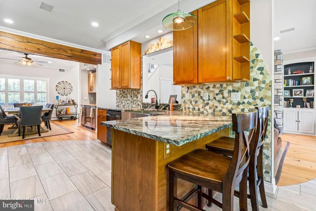 274 BEACHVIEW AVE, Manahawkin, NJ 08050