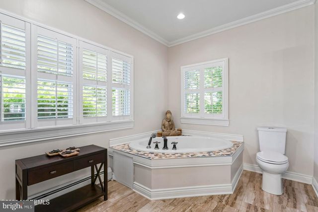 274 BEACHVIEW AVE, Manahawkin, NJ 08050