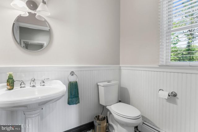 274 BEACHVIEW AVE, Manahawkin, NJ 08050